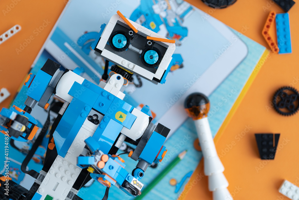 Minsk, Belarus. January, 2021. Lego Boost robot. The best toy for children  and teenagers. Programmable toy. STEM and STEAM education. DIY. AI. Stock  写真 | Adobe Stock