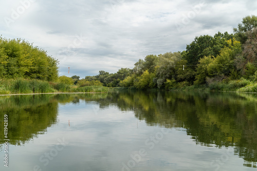 A device in the form of a rope and a ribbons for fishing on the Khopyor River. It stretches across the entire river.
