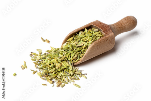 Dried fennel seeds 