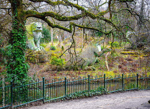Принти на полотні Crystal Palace Dinosaurs, a series of sculptures of dinosaurs and other extinct