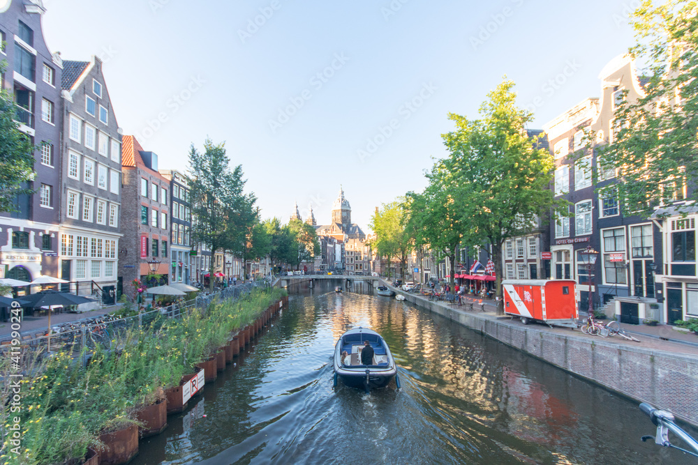Obraz premium city canal in the Amsterdam