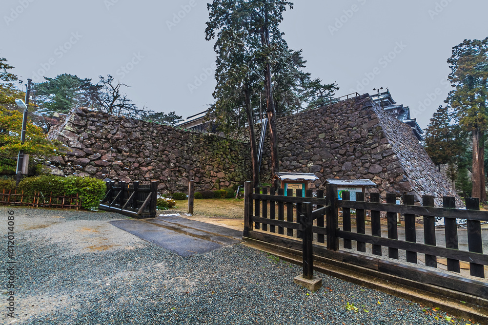 冬の松江城の風景