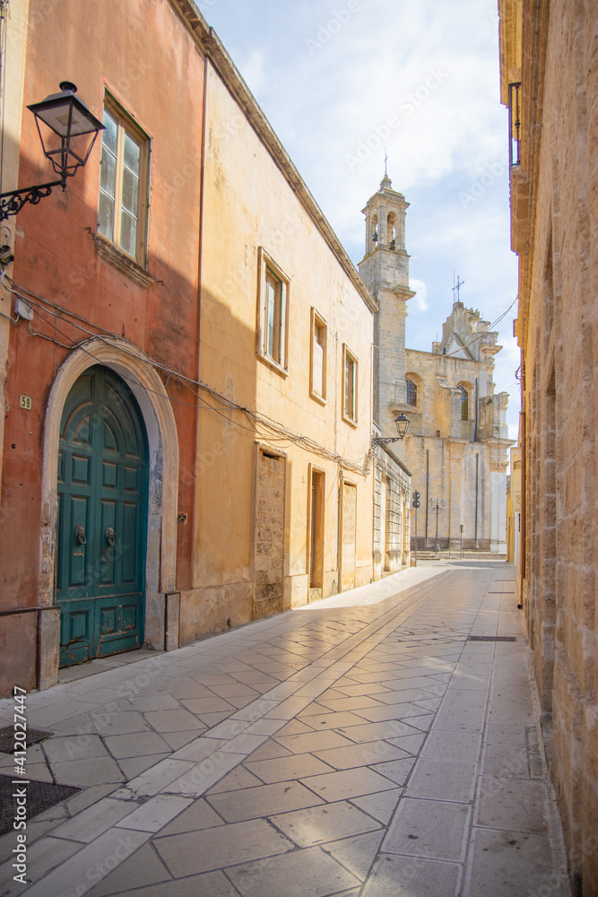 Presice_Puglia_Italy_baroque_street_door