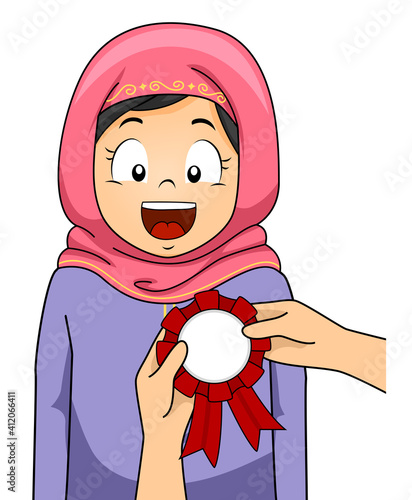 Kid Girl Muslim Receive Awa...