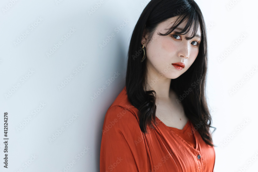 リラックスした女性 リラックスした女性