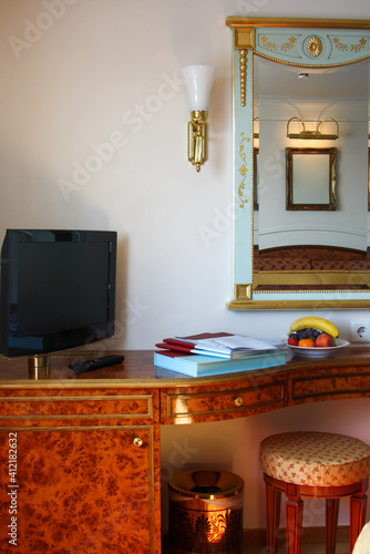 Fotografi Luxury oceanview or outside stateroom cabin suite in belle epoque Art Nouveau Ne