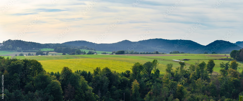 Obraz premium view of the mountains in autumn