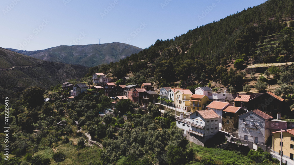 Obraz premium Small village in the mountains, Serra da Estrela, Portugal.
