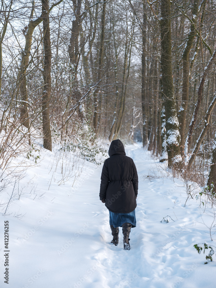 Naklejka premium Social Distancing