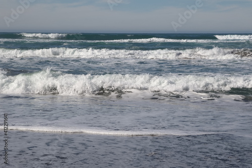 Waves rolling in © sobizity