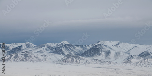 Scenery mountain range in Altai Republic in winter © ilyaska
