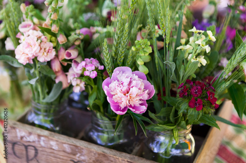 Wallpaper Mural Flower arrangement Torontodigital.ca
