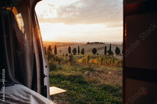 Vanlife - live in a beautiful bus in the open nature surrounded by grapevines