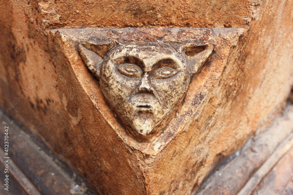 Φωτογραφία Carved face, Batalha Monastery, Monastery of Santa Maria da Vitória, Portugal