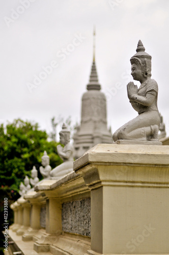 Wallpaper Mural Prayers Torontodigital.ca