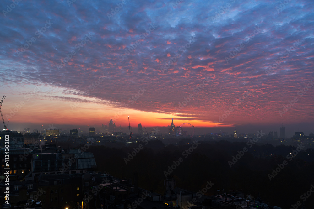 Obraz premium London City skyline vivid sunrise view 