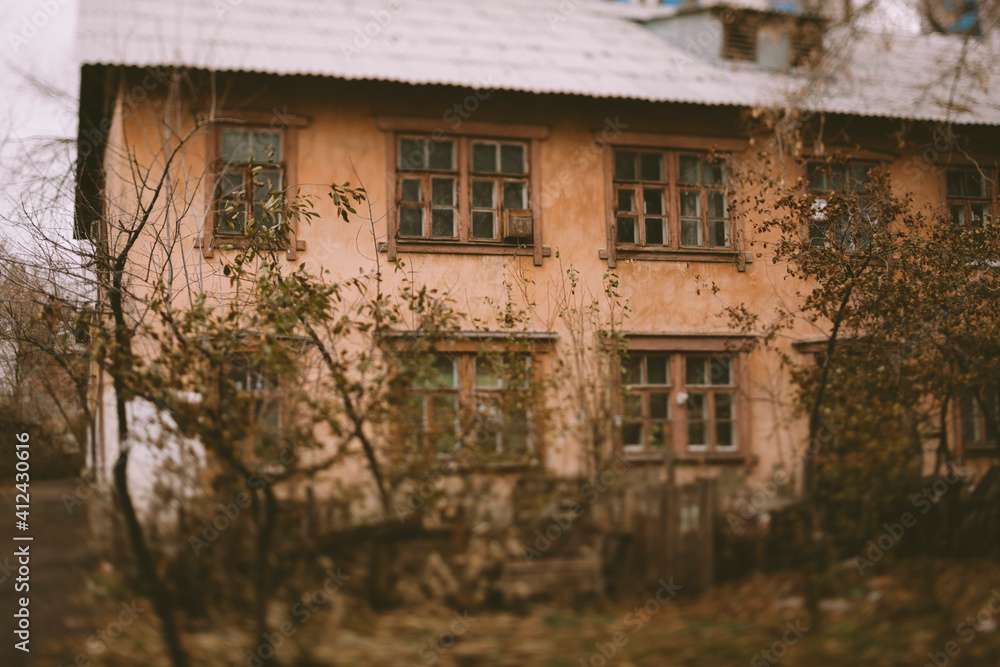 old house old house