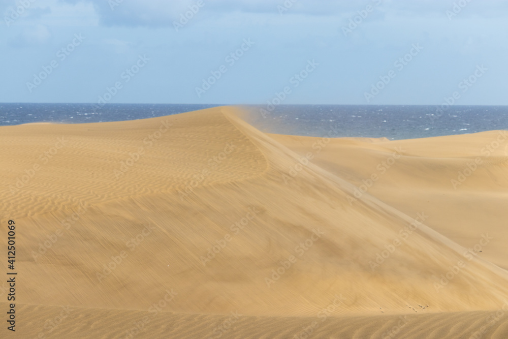 Wind moving the dunes