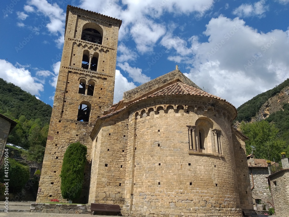 Visita a el  pueblo medieval de Beget en Girona, se encuentra incluido en el inventario del Patrimonio Arquitectónico de Cataluña. 