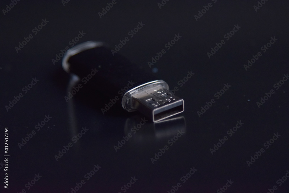 flash drive
flash drive