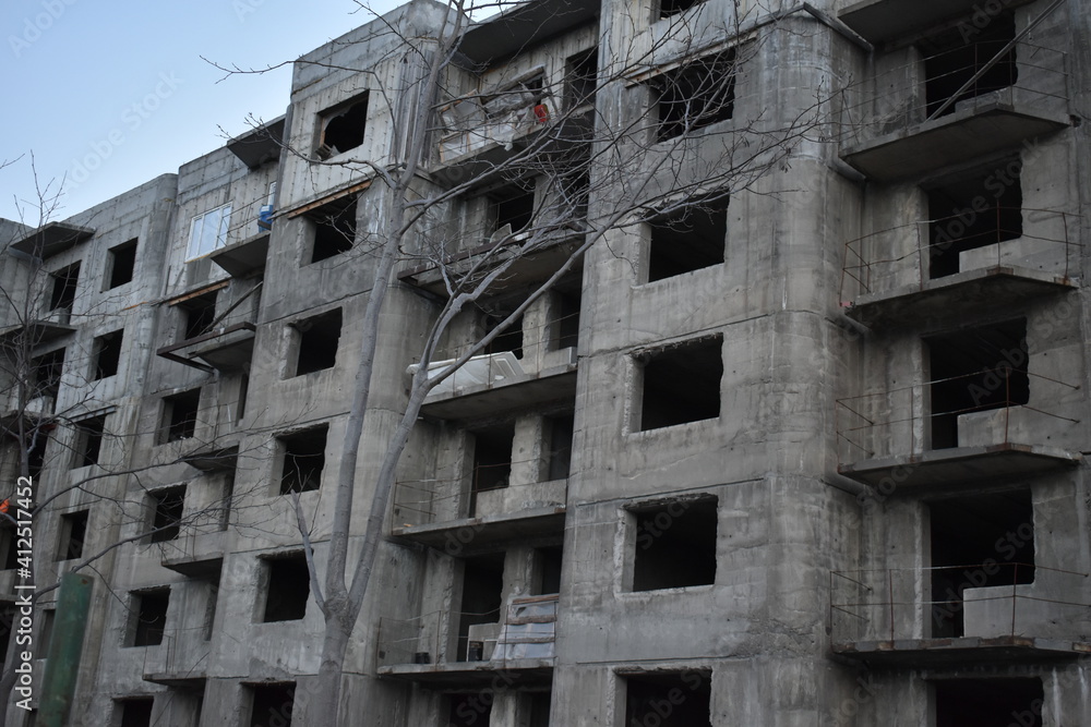 unfinished building
unfinished building