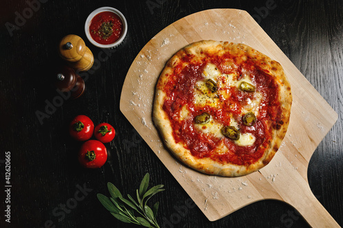 pizza with salami and peperoni diavola