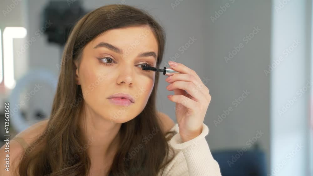 Girl with problem skin does makeup Girl with problem skin does makeup
