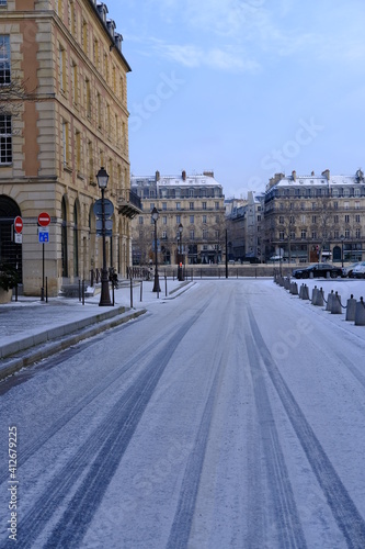 Some pictures of Paris under the snow the 11th February 2021.