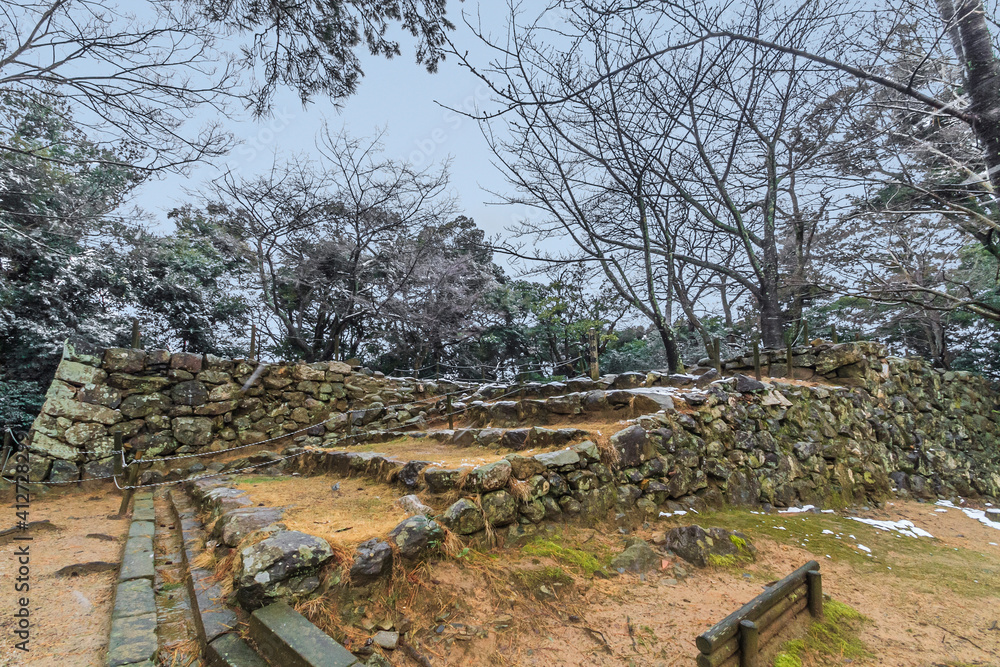 冬の松江城の乾櫓跡の風景