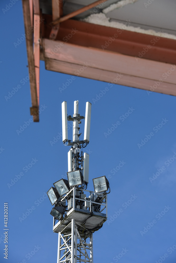 antenne GSM mobile telephonie 4G 5G connection connectivité telephone