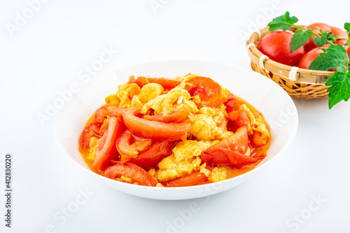Nutritious and delicious tomato scrambled eggs