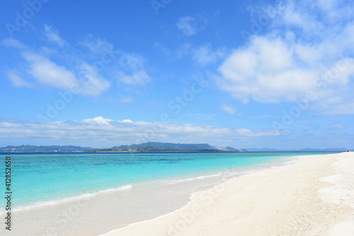 沖縄の美しい海 © Liza5450