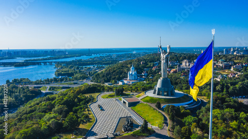 Schilderij op canvas Aerial view to the  Beautiful landscape city Kiev with a Dnepr river