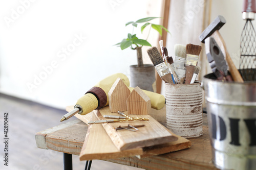 DIYの木工道具と木材