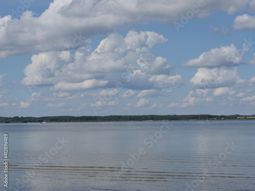 Der Fleesensee in Mecklenburg-Vorpommern im Sommer © Jürgen Brand