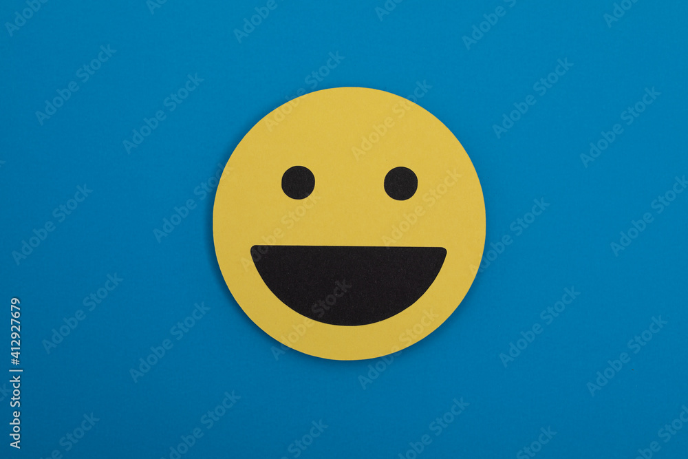 Fototapeta premium smiley emotion concept paper positive