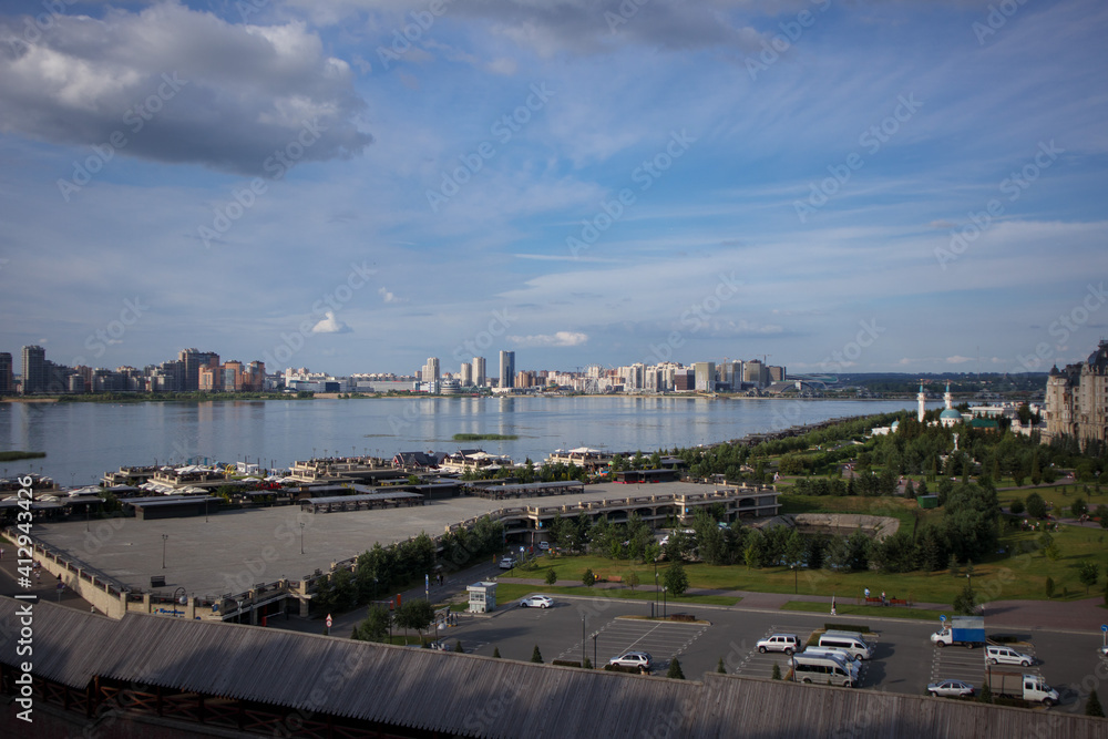 Obraz premium Panorama of the river embankment near the Kremlin. Kazan. Russia