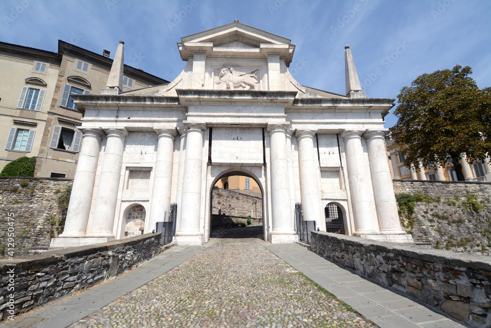 Bergamo is a beautiful Italian city that is located in Lombardy. Great charm and great history for this city near the Alps. Here the door of San Giacomo