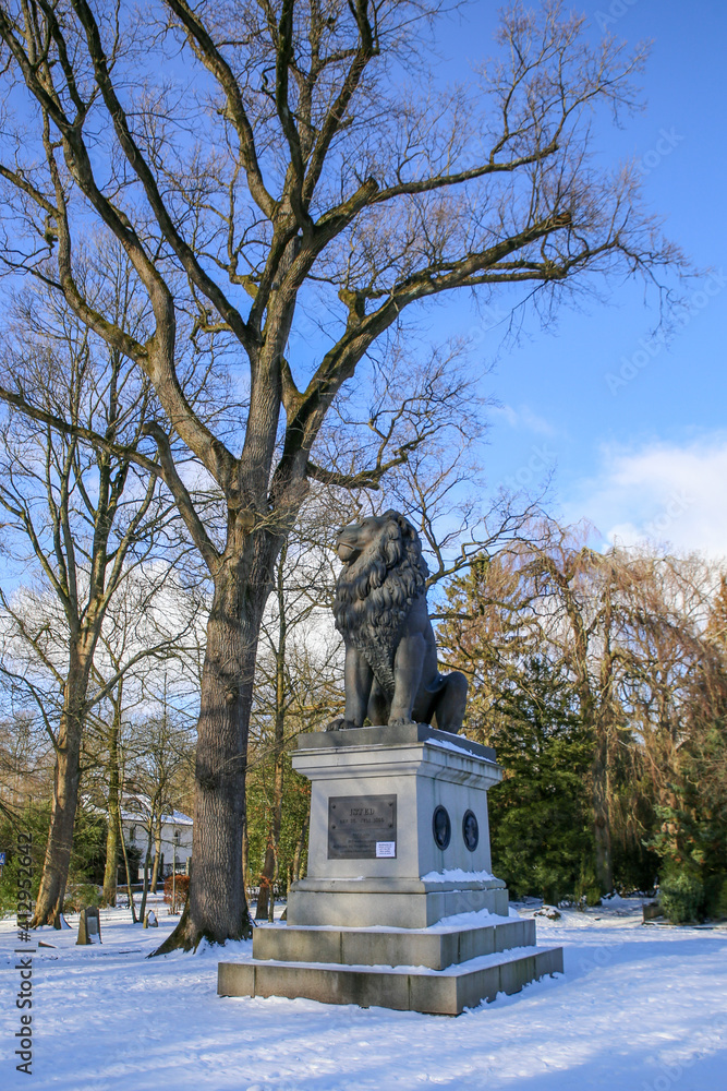 Idstedt Löwe auf dem alten Friedhof in Flensburg im Winter
