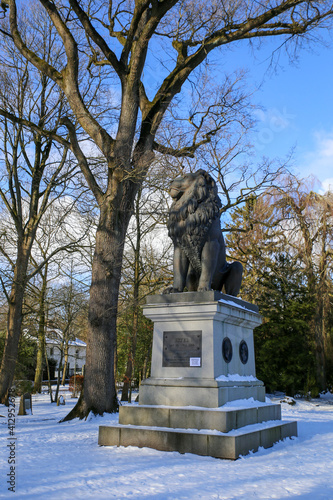 Idstedt Löwe auf dem alten Friedhof in Flensburg im Winter