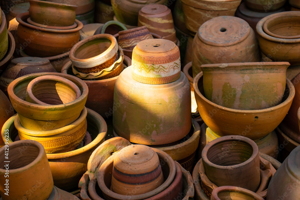 Traditional pottery in the city of Raquira. City of Pots Traditional pottery in the city of Raquira. City of Pots