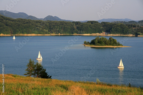 Fototapeta Naklejka Na Ścianę i Meble -  Landscape of Lake Solina - artificial lake in the Bieszczady Mountains, Poland