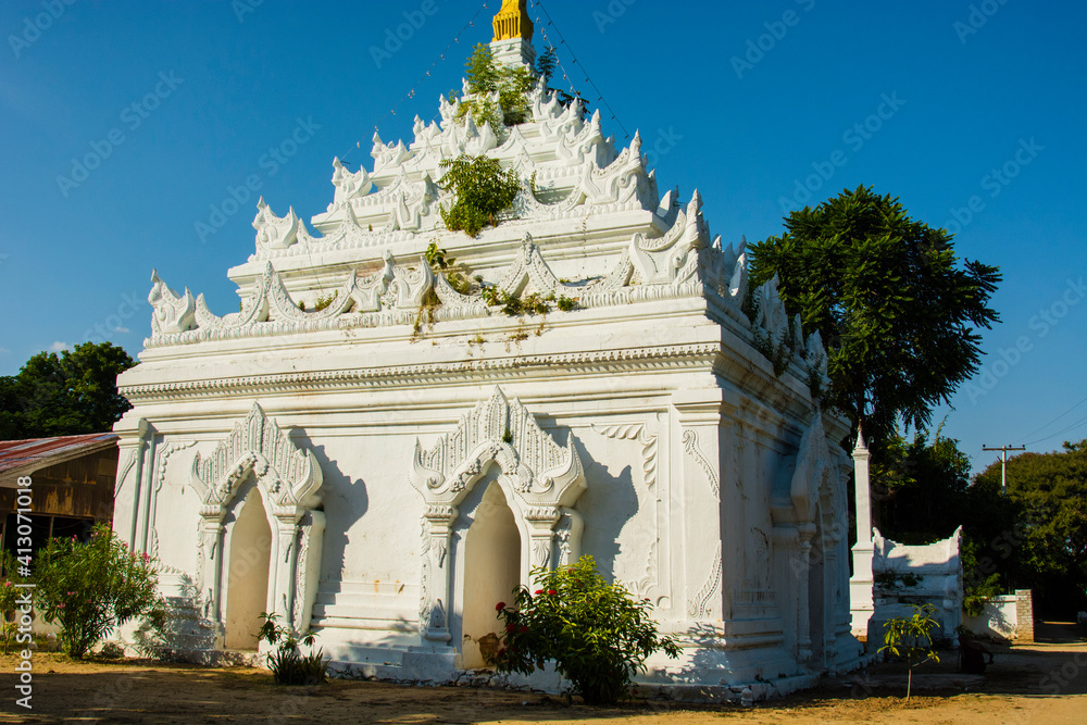 Myanmar. Mandalay. Mingun. Hsinphyumae Pagoda.
