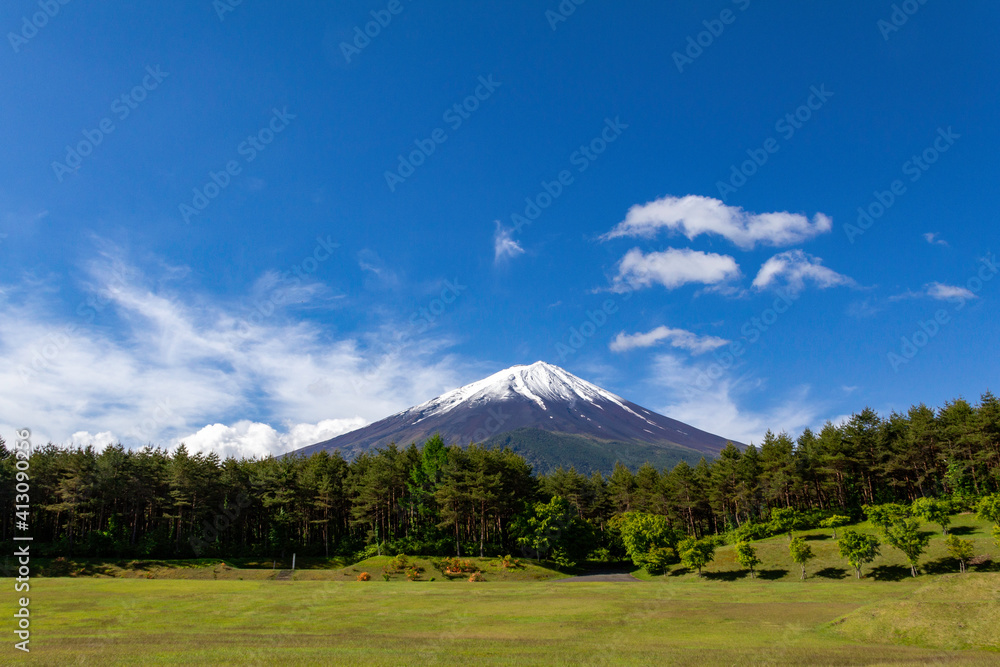 富士山。晴天。穴場スポットからの撮影。