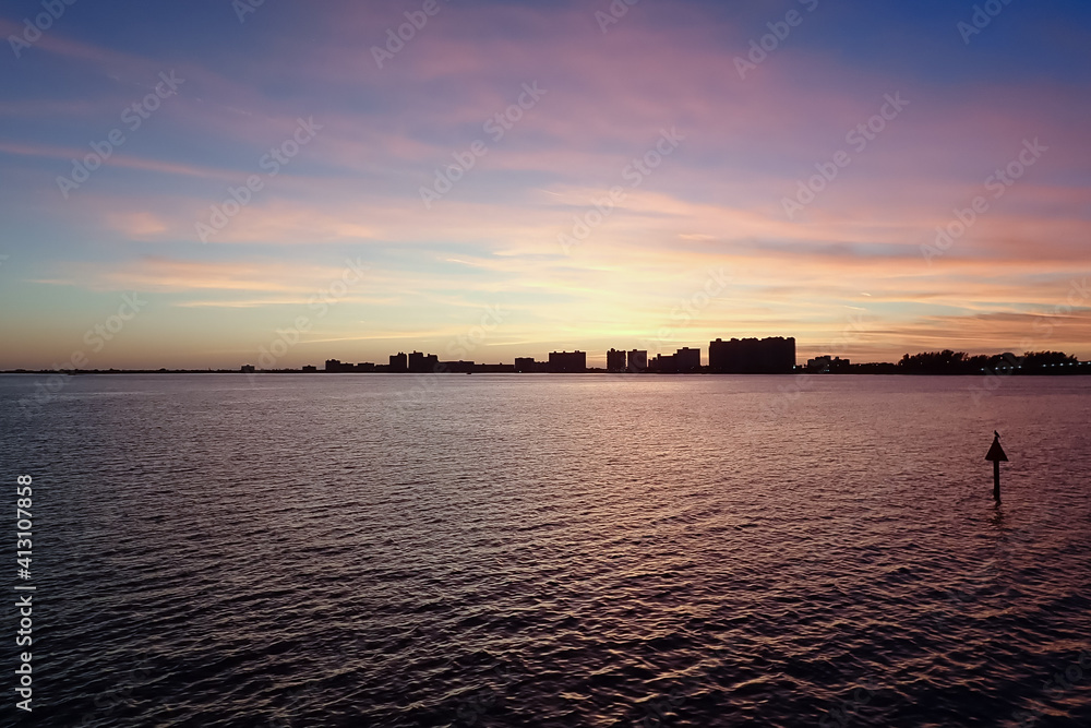 Naklejka premium Cityscape of Clearwater Florida at sunset