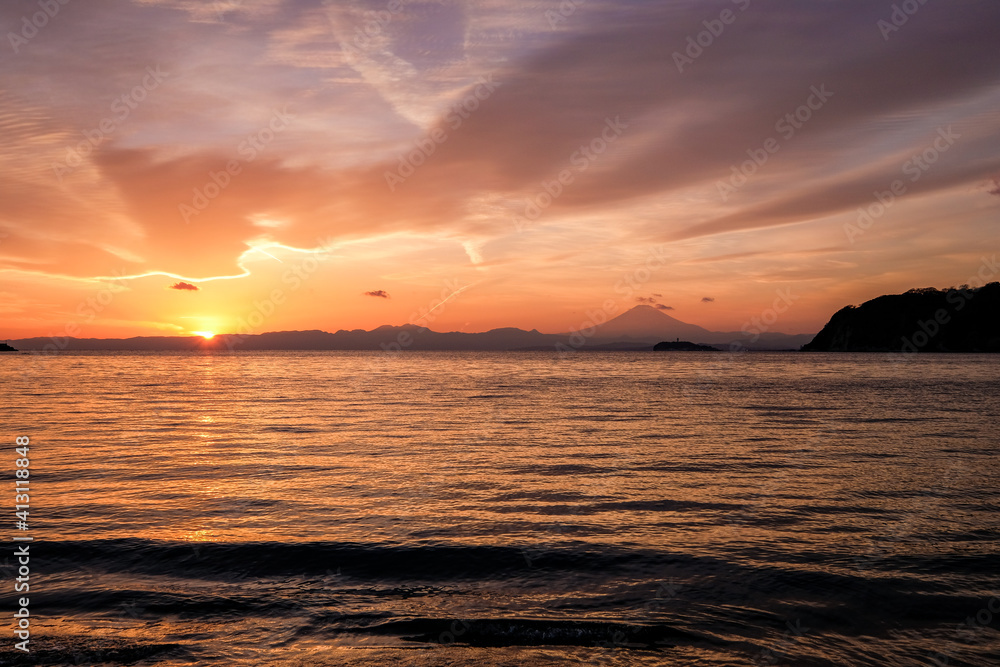 神奈川県逗子海岸の夕焼け