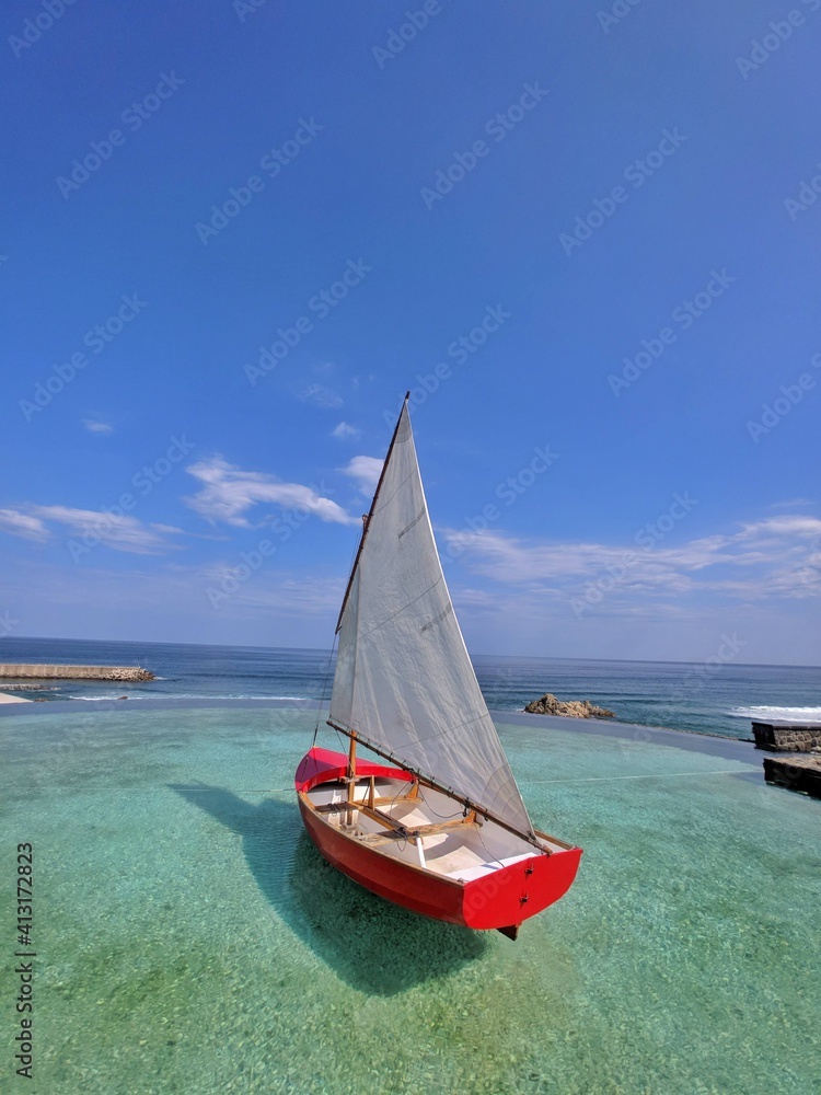 Obraz premium boat on the sea