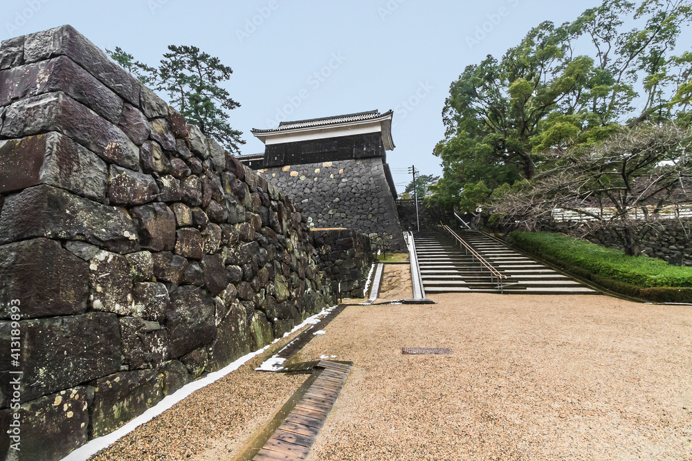 冬の松江城の風景
