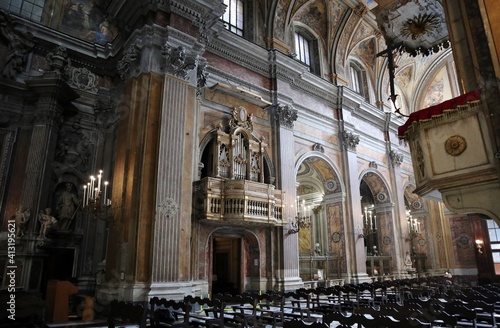 Napoli - Interno della Chiesa di San Ferdinando dal transetto