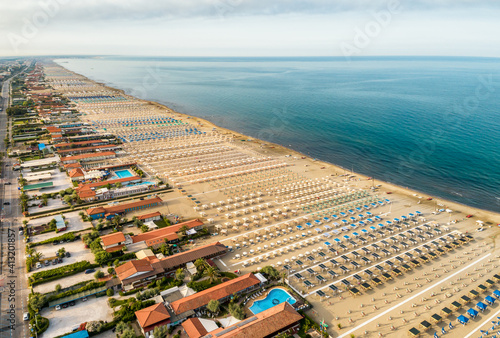 Фотография Aerial view of the Marina di Pietrasanta beach in the early morning, Tuscany, Italy